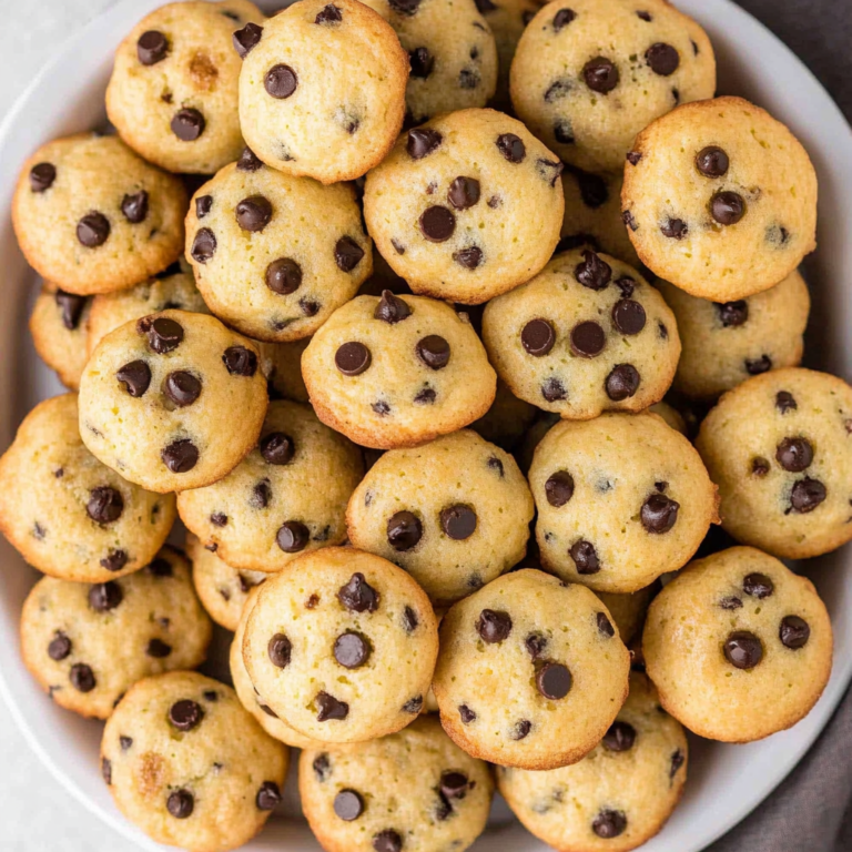 Irresistible Mini Chocolate Chip Muffins Recipe to Savor